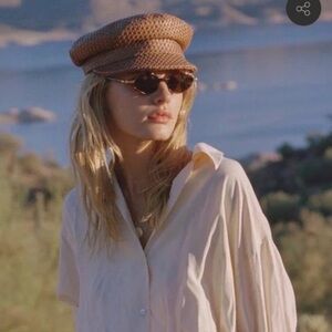 lack of color mesa tan woven news boy baker cap paris hat size small NEW